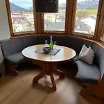 Haus Alpengluehn *
