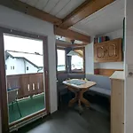Haus Alpengluehn Apartment *