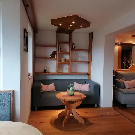 아파트 Haus Alpengluehn 압티나우