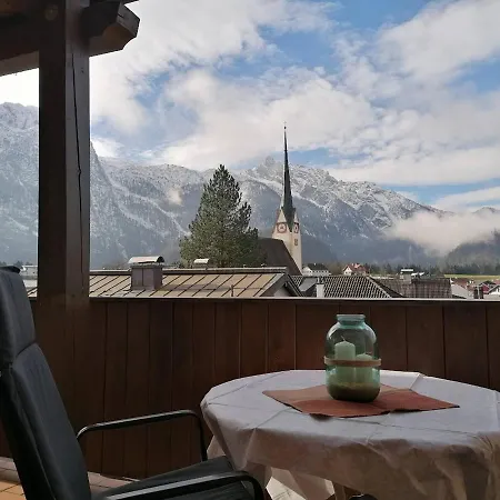 Haus Alpengluehn Apartmán *