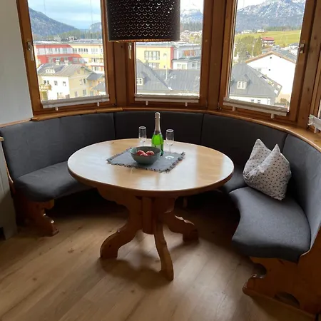 Haus Alpengluehn *