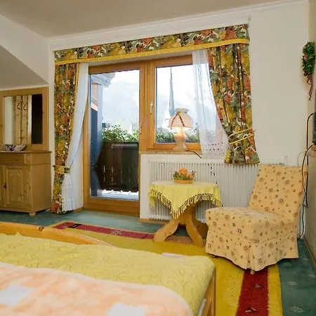 豪斯阿尔盘格伦酒店 阿布特瑙