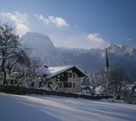 Haus Alpengluehn Apartamento Abtenau