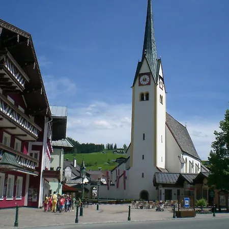 Haus Alpengluehn